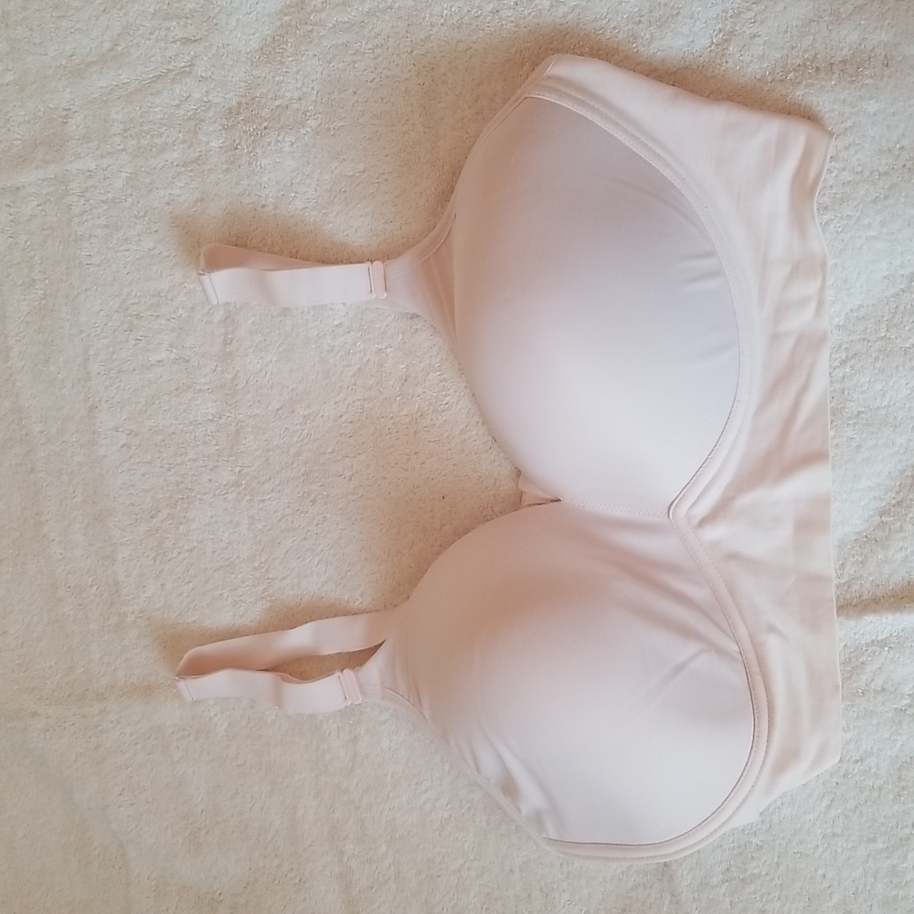 Two Women's Bras in Size 40D - Picture 2 of 14